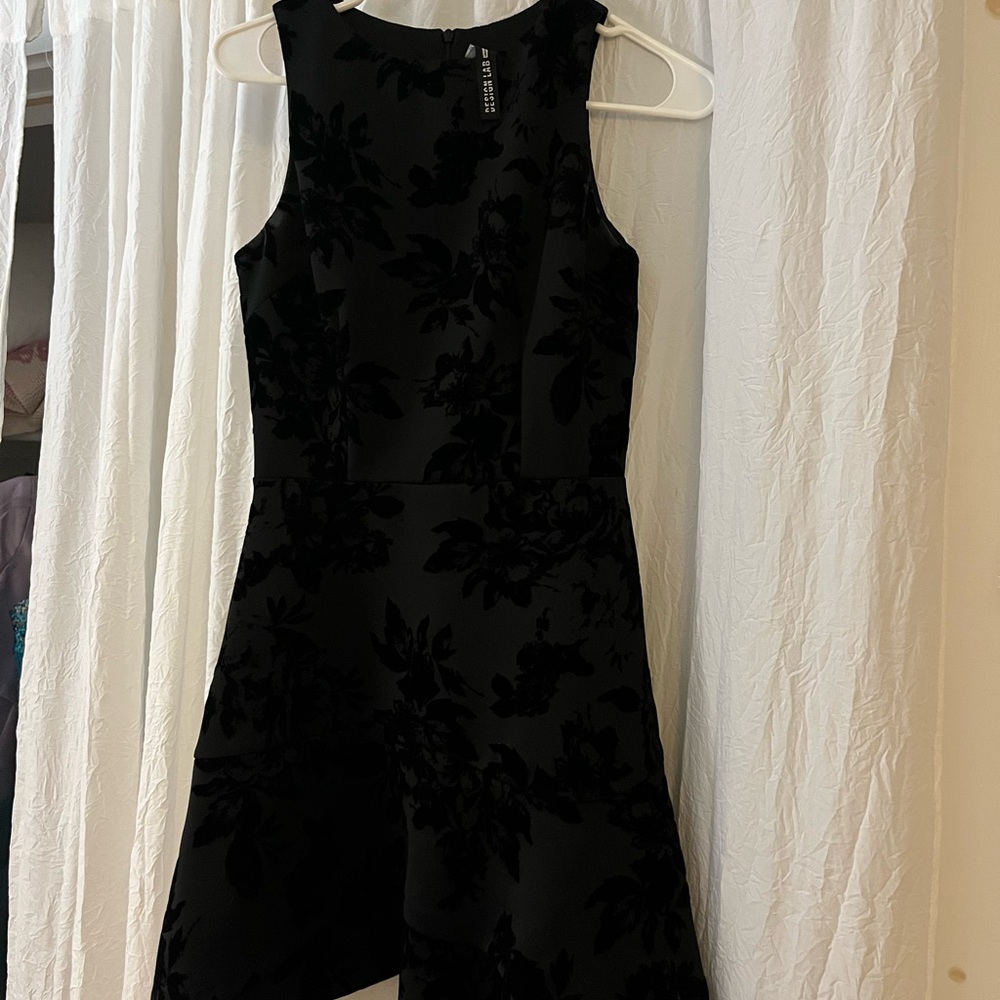 Design Lab Lord & Taylor Black Floral Mini Dress perfect little black dress